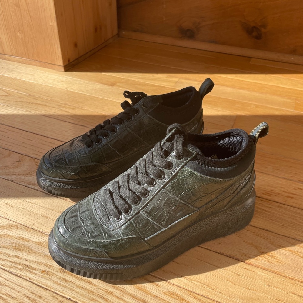 Suzanne Rae Green Croc-Texture Platform Sneakers